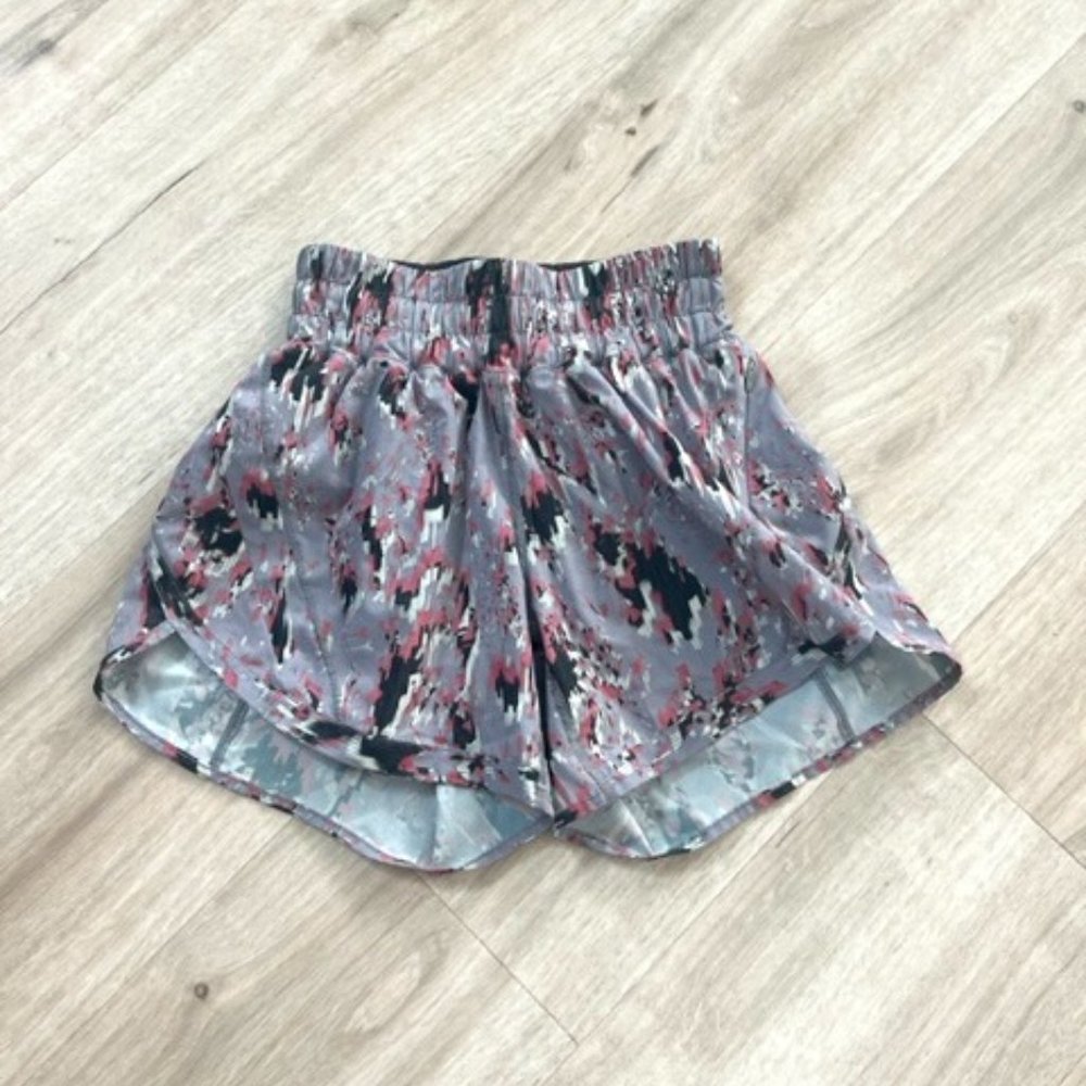 Lululemon Hotty Hot Shorts Size 2